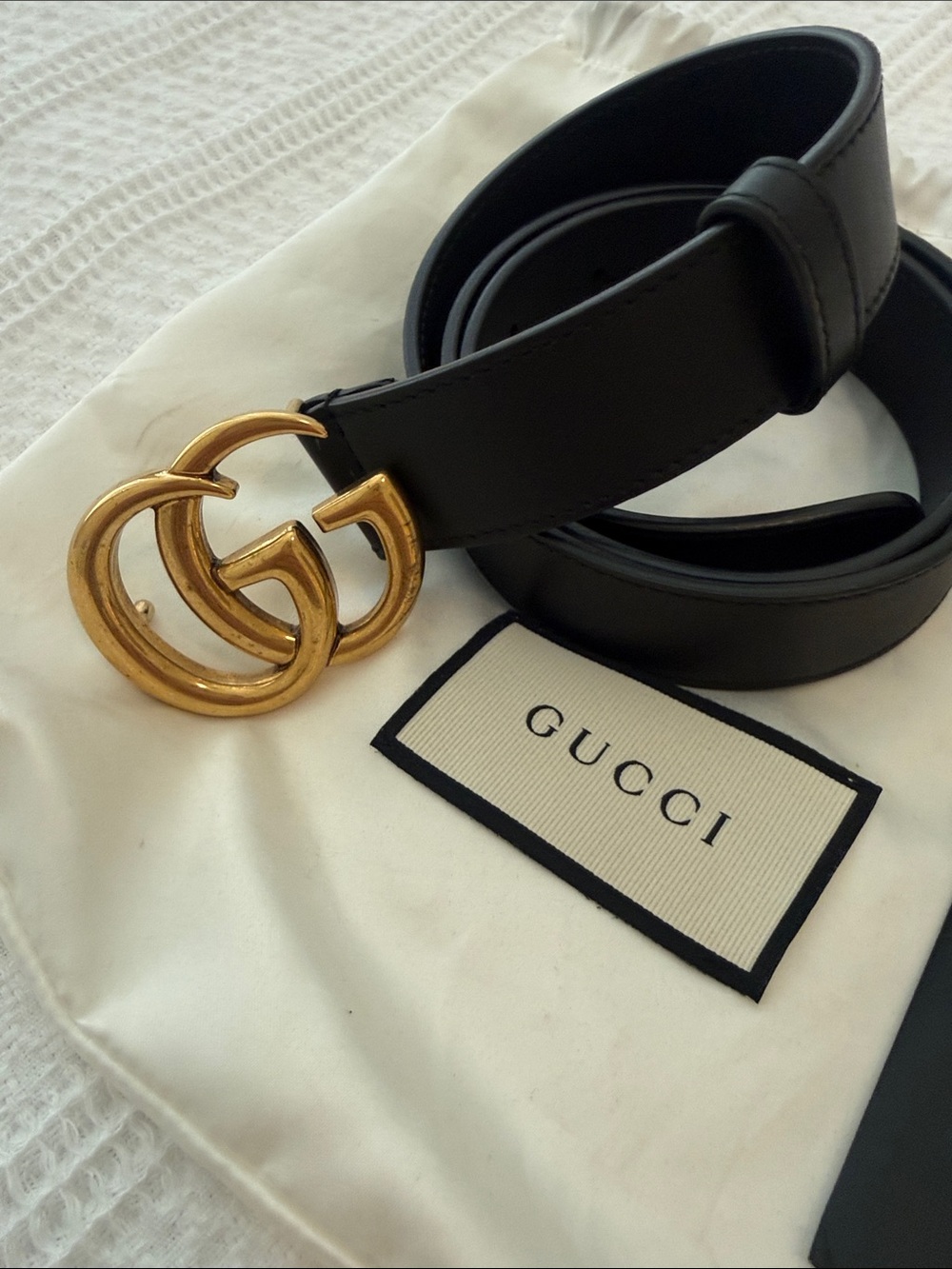 Gucci Black Leather Belt with Gold Double G Buckle - Picture 3 of 4